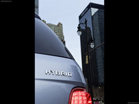 Mercedes-Benz ML450 Hybrid 2010 Mouse Pad 1324732
