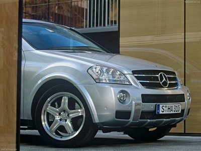 Mercedes-Benz ML 63 AMG 2006 Poster with Hanger