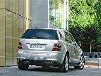 Mercedes-Benz ML 63 AMG 2006 Longsleeve T-shirt #1324810