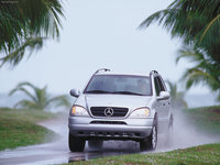 Mercedes-Benz ML430 1999 Mouse Pad 1325244