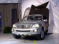 Mercedes-Benz ML350 2006 Mouse Pad 1325724