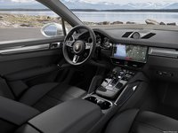 Porsche Cayenne Turbo 2018 Sweatshirt #1326619