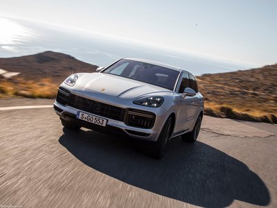 Porsche Cayenne Turbo 2018 puzzle 1326621