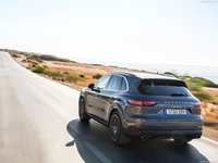 Porsche Cayenne 2018 Longsleeve T-shirt #1326941