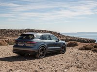 Porsche Cayenne 2018 Longsleeve T-shirt #1327035