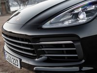 Porsche Cayenne 2018 Longsleeve T-shirt #1327042