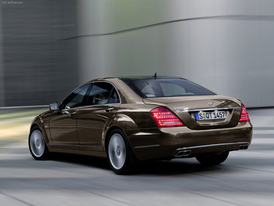 Mercedes-Benz S-Class 2010 Poster 1327362