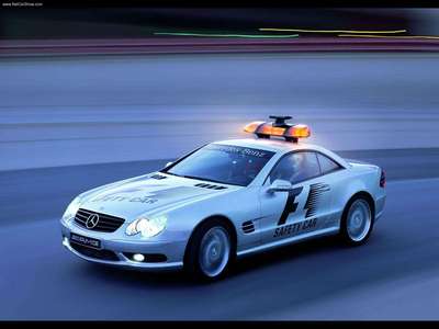 Mercedes-Benz SL55 AMG F1 Safety Car 2003 Mouse Pad 1327846