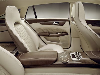 Mercedes-Benz Shooting Break Concept 2010 puzzle 1328656