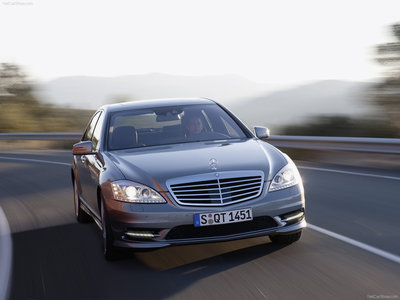 Mercedes-Benz S-Class AMG Sports Package 2010 Poster 1328759