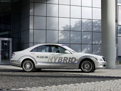 Mercedes-Benz S500 Plug-in Hybrid Concept 2009 Poster with Hanger