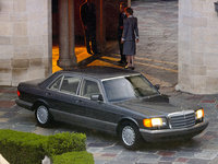 Mercedes-Benz S-Class W126 1979 Mouse Pad 1328825