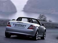 Mercedes-Benz SLK200 Kompressor 2005 Mouse Pad 1328862