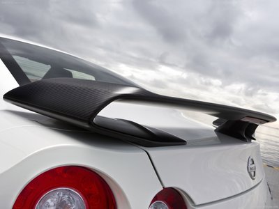 Nissan GT-R Egoist 2011 tote bag