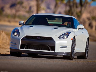 Nissan GT-R 2014 canvas poster