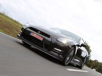 Nissan GT-R 2012 Poster 1333367