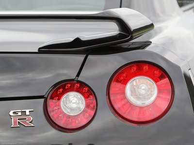 Nissan GT-R 2012 Mouse Pad 1333395