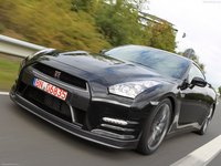 Nissan GT-R 2012 Poster 1333396