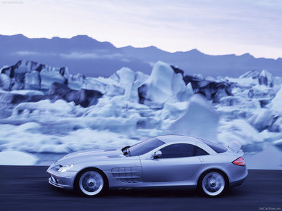 Mercedes-Benz SLR McLaren 2004 Poster 1334492