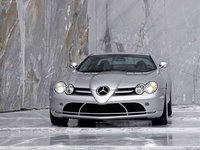 Mercedes-Benz SLR McLaren 2004 mug #1334569