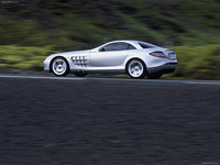 Mercedes-Benz SLR McLaren 2004 Poster 1334608