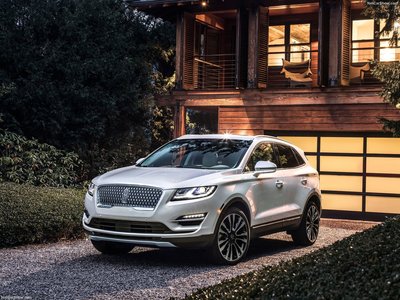Lincoln MKC 2019 Poster 1335129
