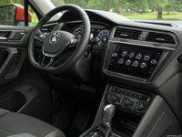 Volkswagen Tiguan [US] 2018 stickers 1335543