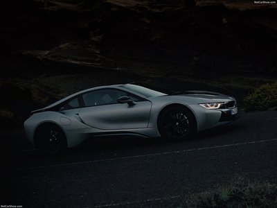 BMW i8 Coupe 2019 magic mug #1336732