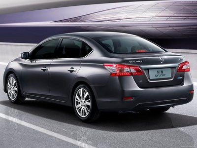 Nissan Sylphy Concept 2012 canvas poster