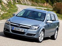 Opel Astra Station Wagon 2004 Poster 1337739