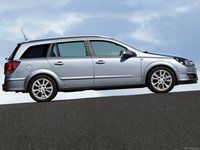 Opel Astra Station Wagon 2004 Poster 1337755