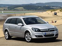 Opel Astra Station Wagon 2004 Poster 1337757