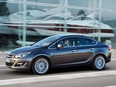 Opel Astra Sedan 2013 puzzle 1338198