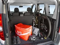 Opel Combo 2012 Mouse Pad 1338281