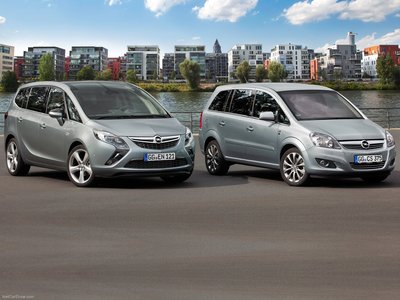 Opel Zafira Tourer 2012 puzzle 1338468