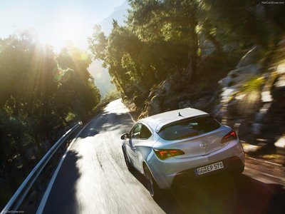 Opel Astra GTC 2012 Poster 1338771