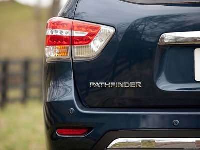 Nissan Pathfinder Hybrid 2014 Poster with Hanger
