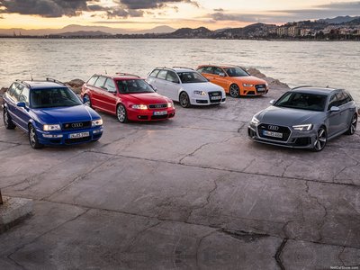 Audi RS4 Avant 2018 Poster 1340308