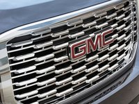GMC Yukon Denali 2018 Longsleeve T-shirt #1340851