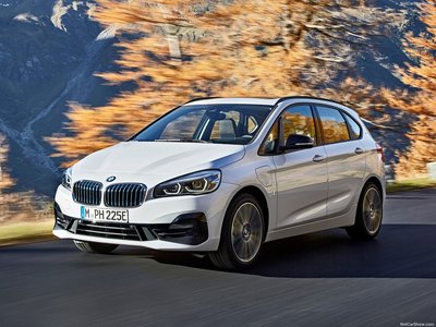 BMW 225xe iPerformance 2019 Poster 1341081