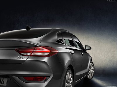 Hyundai i30 Fastback 2018 Poster 1341850