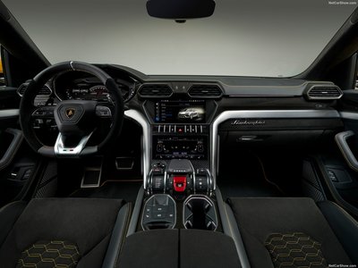 Lamborghini Urus 2019 puzzle 1342187