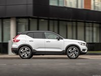 Volvo XC40 [UK] 2018 Longsleeve T-shirt #1343475