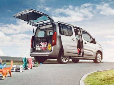 Opel Combo Life 2019 canvas poster