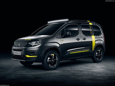 Peugeot Rifter 4x4 Concept 2018 Poster with Hanger