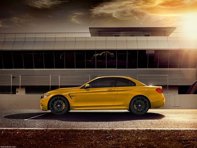 BMW M4 Convertible 30 Jahre 2018 mouse pad