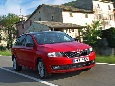 Skoda Rapid Spaceback 2014 Mouse Pad 1345166