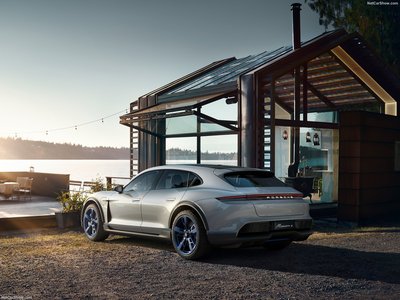 Porsche Mission E Cross Turismo Concept 2018 Poster 1345180