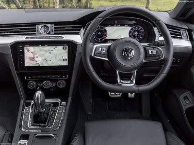 Volkswagen Arteon R-Line [UK] 2018 mouse pad