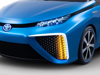 Toyota FCV Concept 2013 calendar